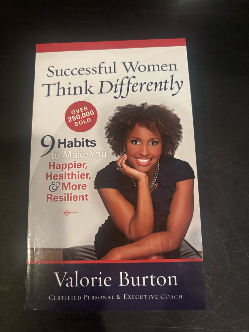 - Successful Women Think Differently (Black)